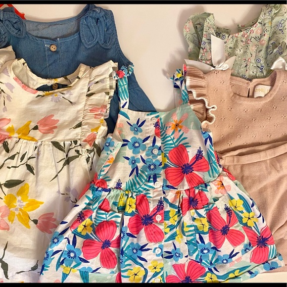 Lot Of 5 Dresses Size: 6-12 Months - Picture 1 of 11